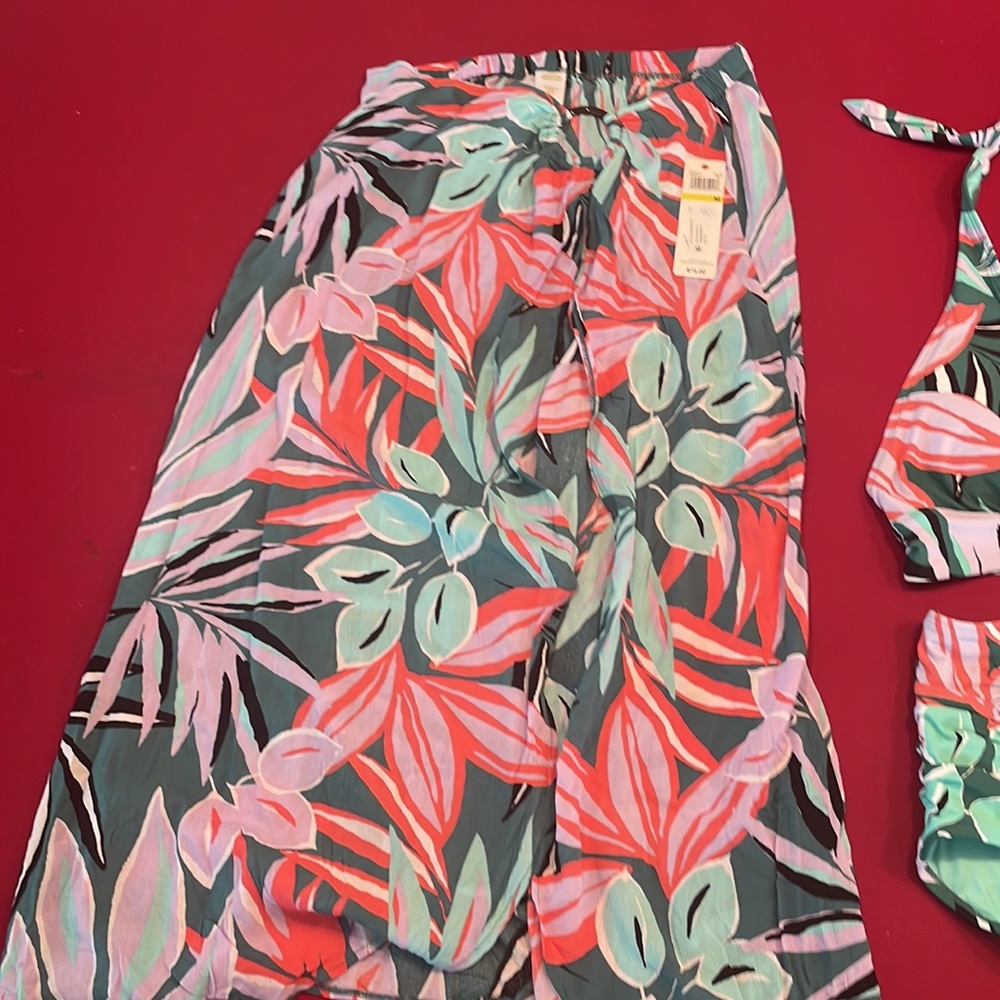 Anne Cole Bathsuit & Cover-up - Picture 5 of 7
